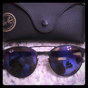 Like new Ray Bans
